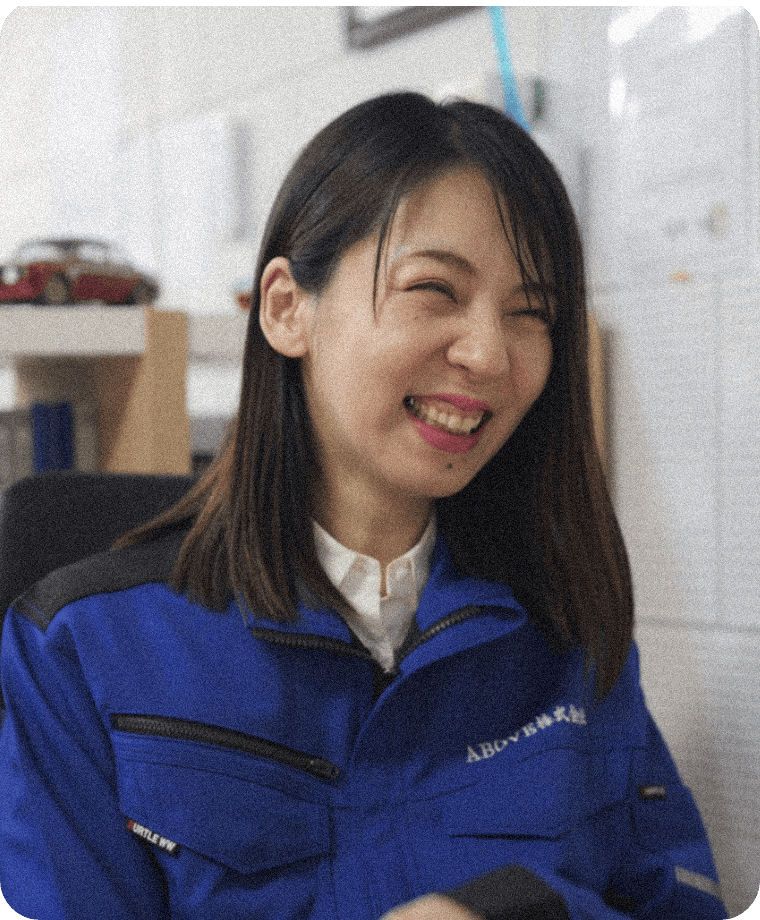 アバァヴ株式会社 社員2